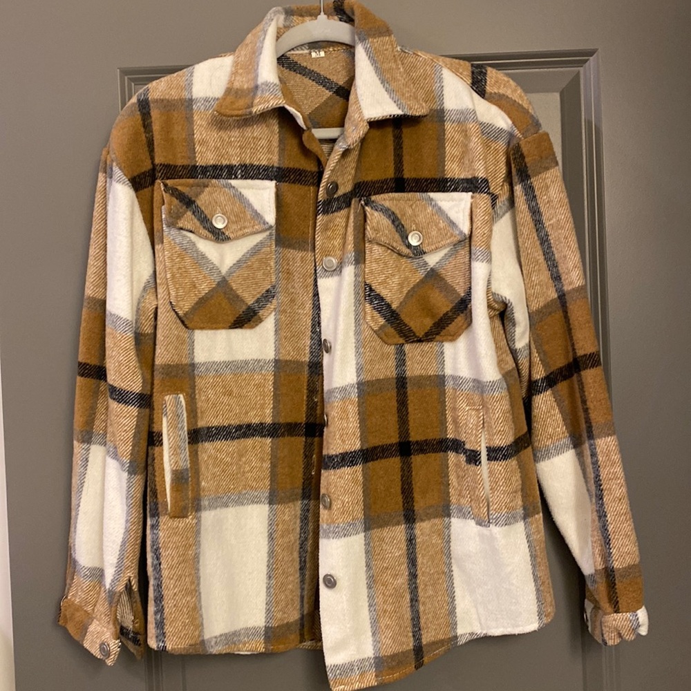 Plaid Shacket Jacket in Camel and Cream